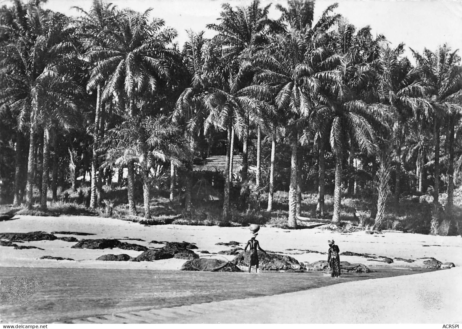 GUINEE Française CONAKRY La Plage De La Minière Carte Vierge Non Circulé éd Du Globe (Scan R/V) N° 36 \MP7133 - Französisch-Guinea