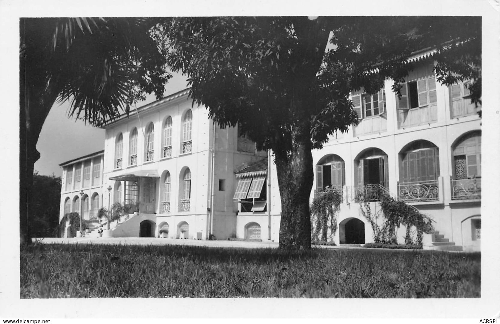 GUINEE Française CONAKRY  Palais Du Gouvernement  Dos Vierge Non Voyagé éd CFAO  (Scan R/V) N° 18 \MP7134 - Französisch-Guinea