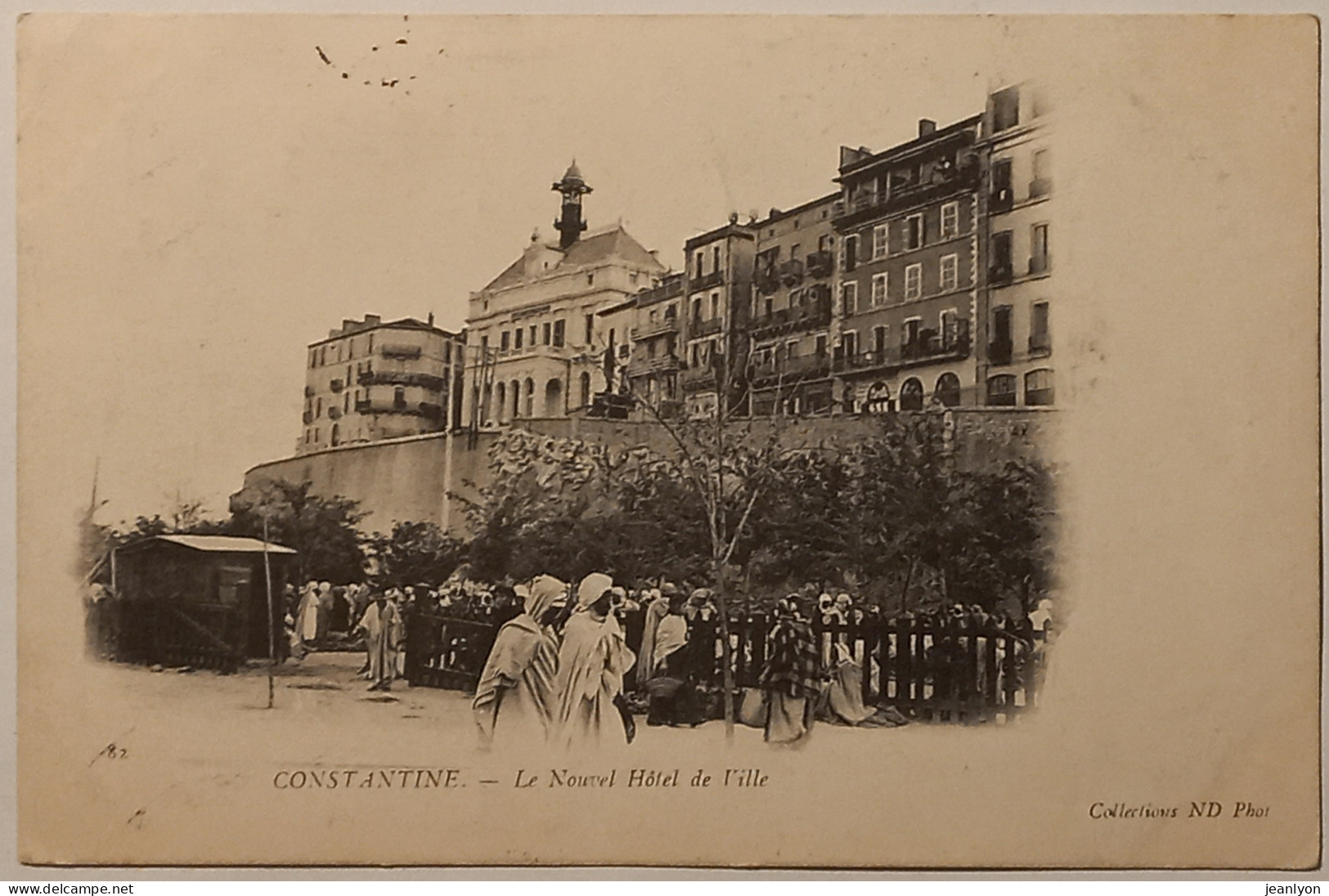 CONSTANTINE (Algérie) - Nouvel Hôtel De Ville - Passants - Constantine