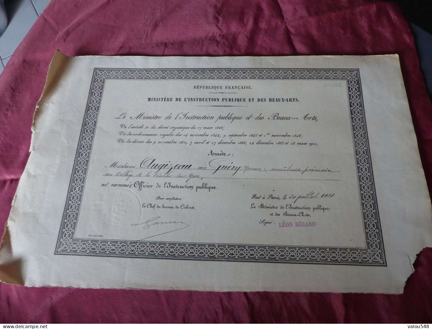 VP-6 , Diplôme ,Ministère De L'Instruction Publique Et Des Beaux Arts , Officier De L'instruction Publique ,1921 - Diploma & School Reports