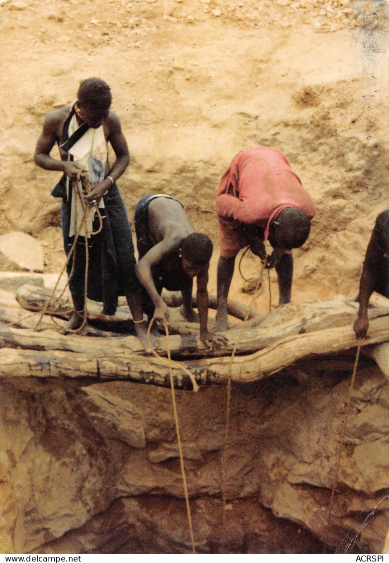 MALI Le Puits Du Village ANAKONDA Plateau DOGON édition Pauwels Beau Timbre Au Dos (Scan R/V) N° 48 \MP7135 - Mali