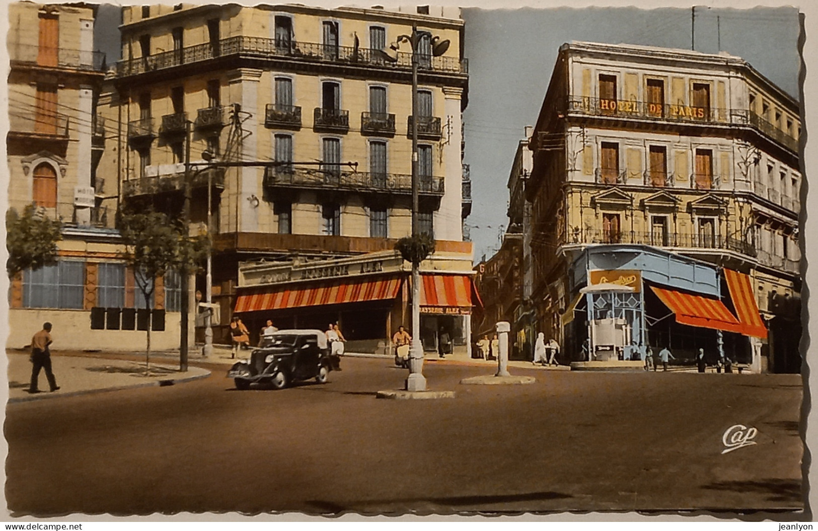 CONSTANTINE (Algérie) - Place De La Breche - Voiture Ancienne - Hotel De Paris - Konstantinopel