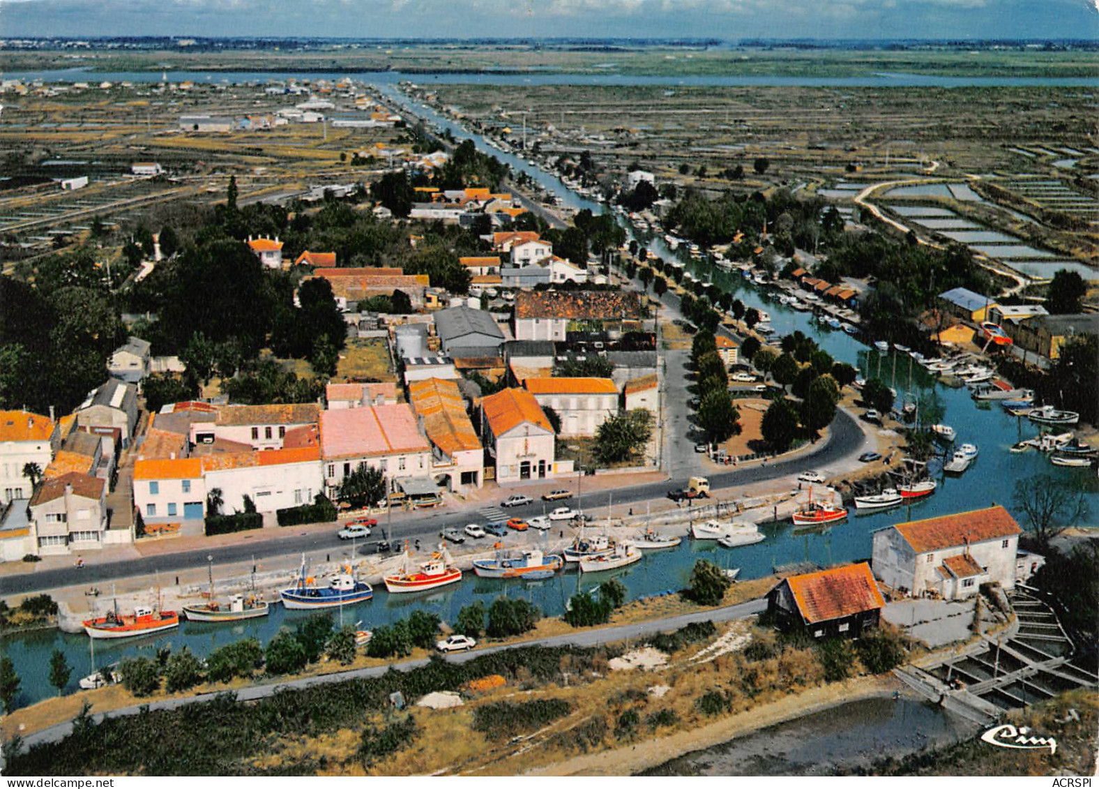 17  LA TREMBLADE - Vue Aérienne - Le Port Et Le Chenal édition Cim   (Scan R/V) N° 19 \MP7137 - La Tremblade