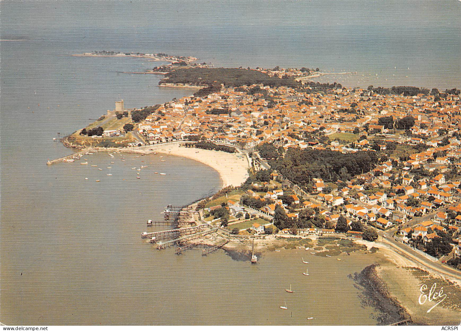 17 FOURAS Les BAINS  Vue Générale De La Ville Et Des Plages (Scan R/V) N° 25 \MP7138 - Fouras-les-Bains