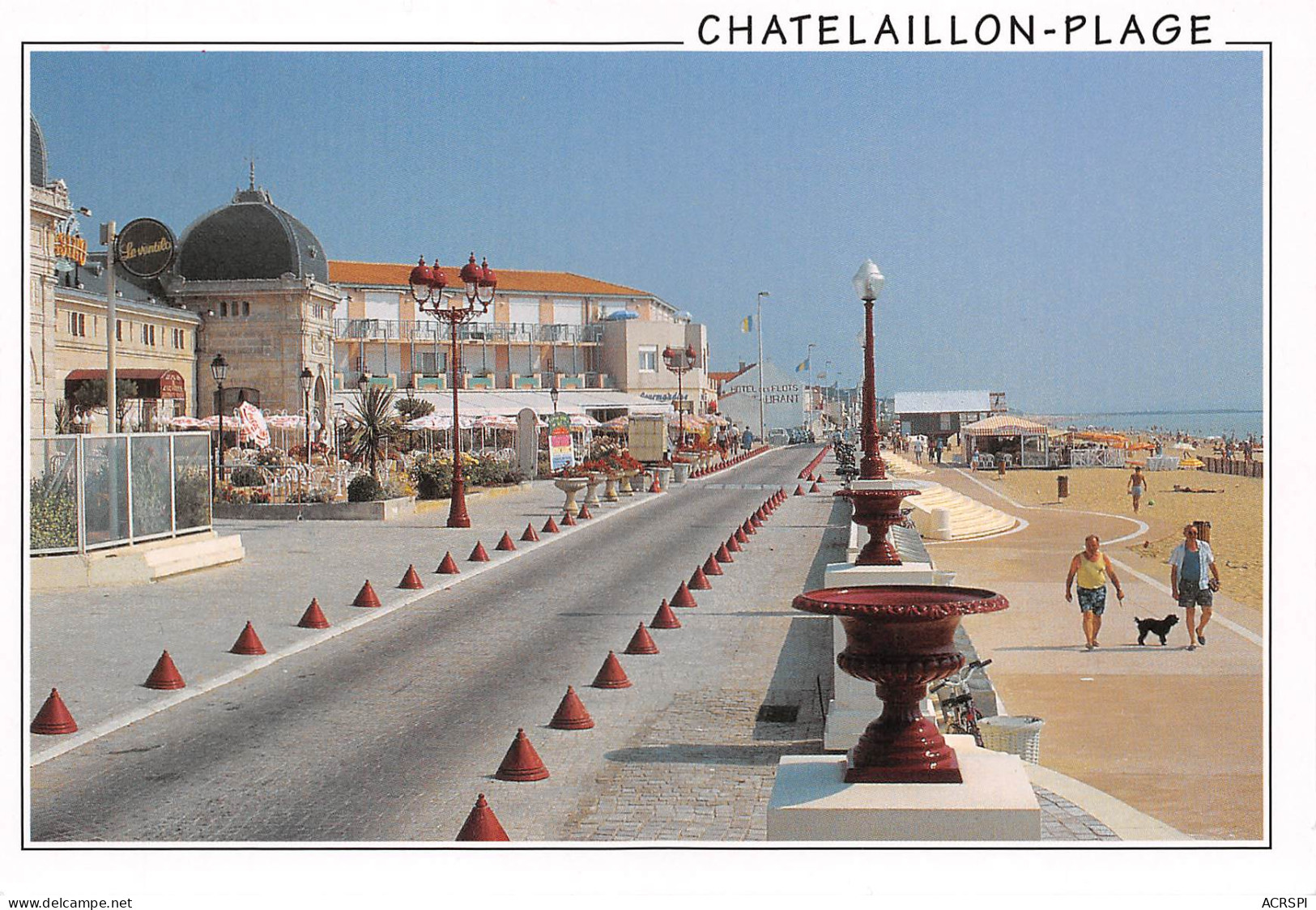 17 CHATELAILLON-PLAGE La Promenade Et Le Casino  (Scan R/V) N° 58 \MP7139 - Châtelaillon-Plage