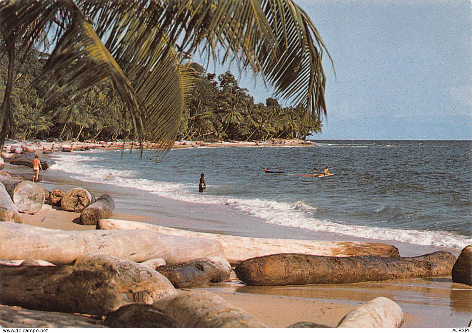 GABON   Plage De KOMBO KOMBO Et Le Cap Santa-Clara  éditions Trolez Libreville (Scan R/V) N° 13 \MP7164 - Gabon