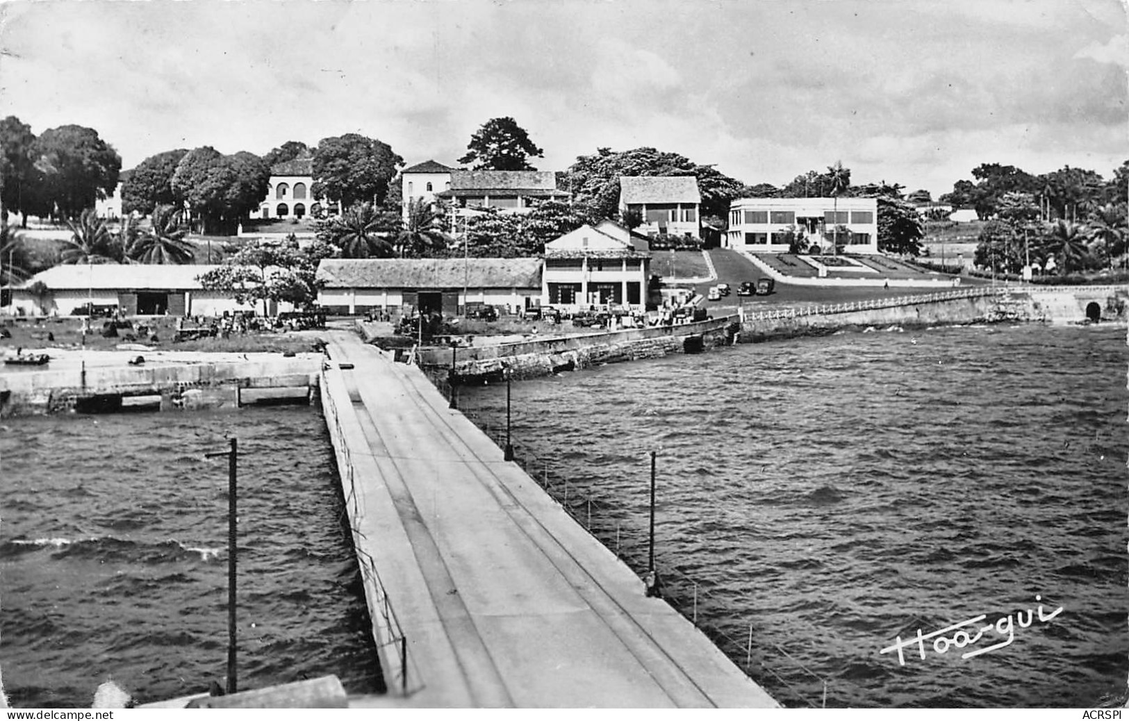 GABON Libreville Le Jetée   éditions Au Messager  (Scan R/V) N° 1 \MP7165 - Gabon