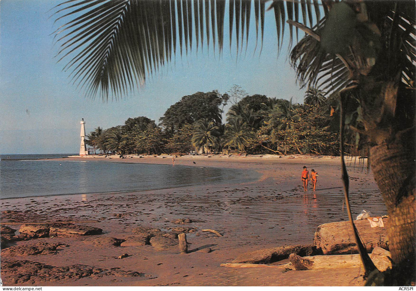 GABON Le Phare à La Pointe SAOUE Au Cap Esterias édition Tropic LIBREVILLE   (Scan R/V) N° 51 \MP7166 - Gabon