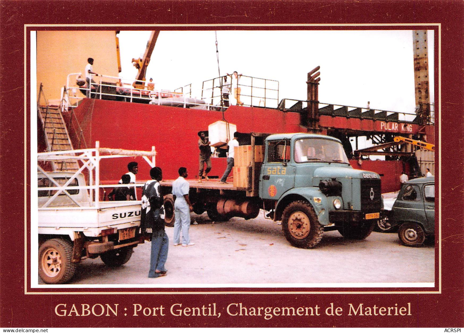 Gabon PORT-GENTIL Embarquement De Matériel Pour Une Mission Sismique Du Polar King (Scan R/V) N° 30 \MP7166 - Gabon