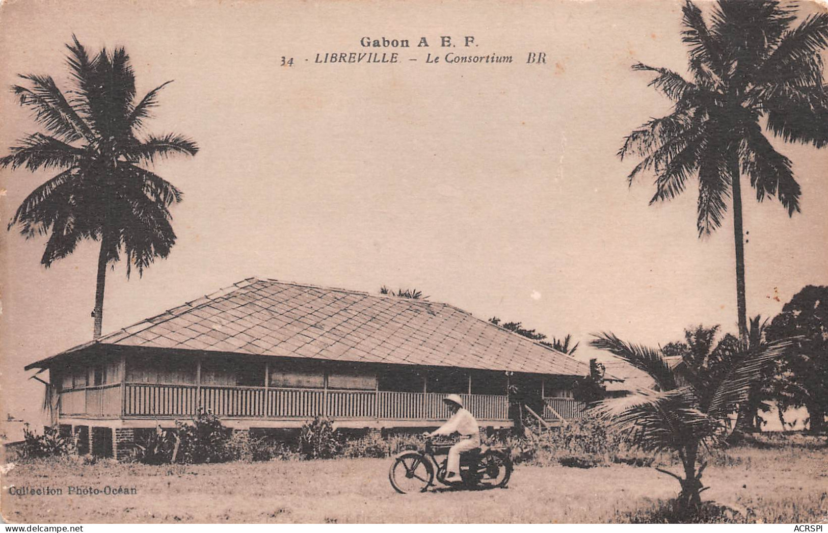 GABON LIBREVILLE  Moto Terrot Devant Le Consortium édition Bloc  (Scan R/V) N° 64 \MP7167 - Gabon