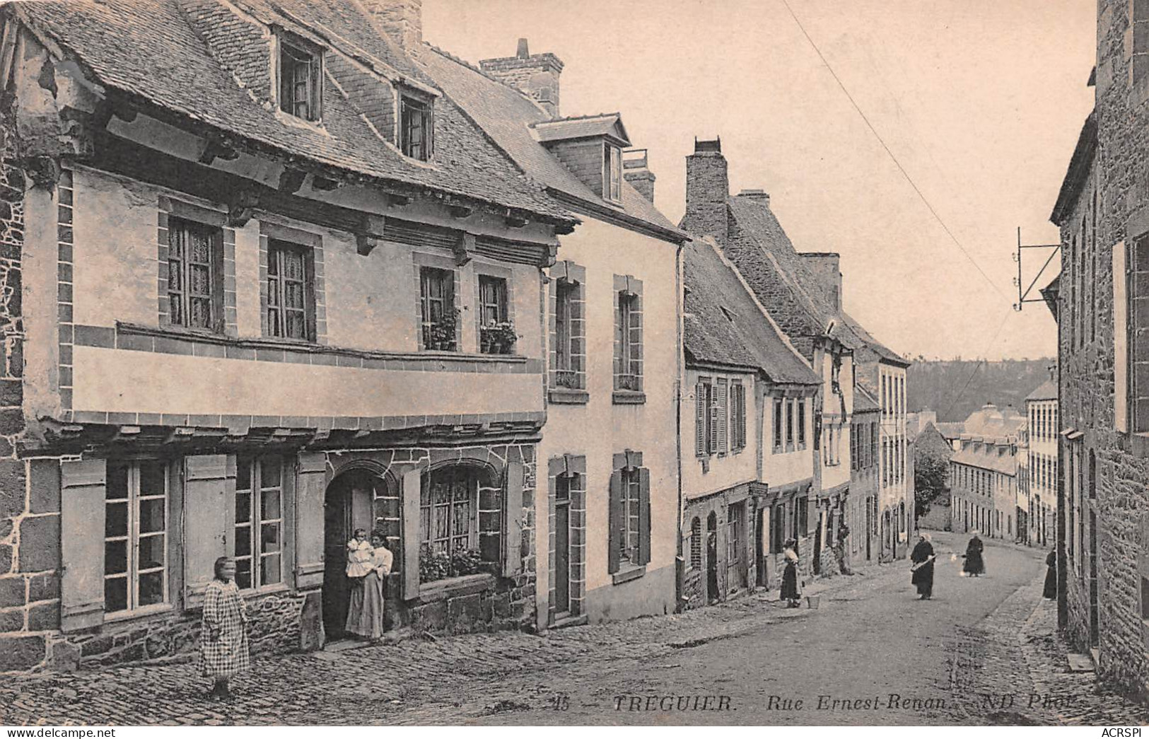 22 Tréguier, Côtes-d'Armor Rue Ernest Renan  édition N.D  (Scan R/V) N° 22 \MP7173 - Tréguier