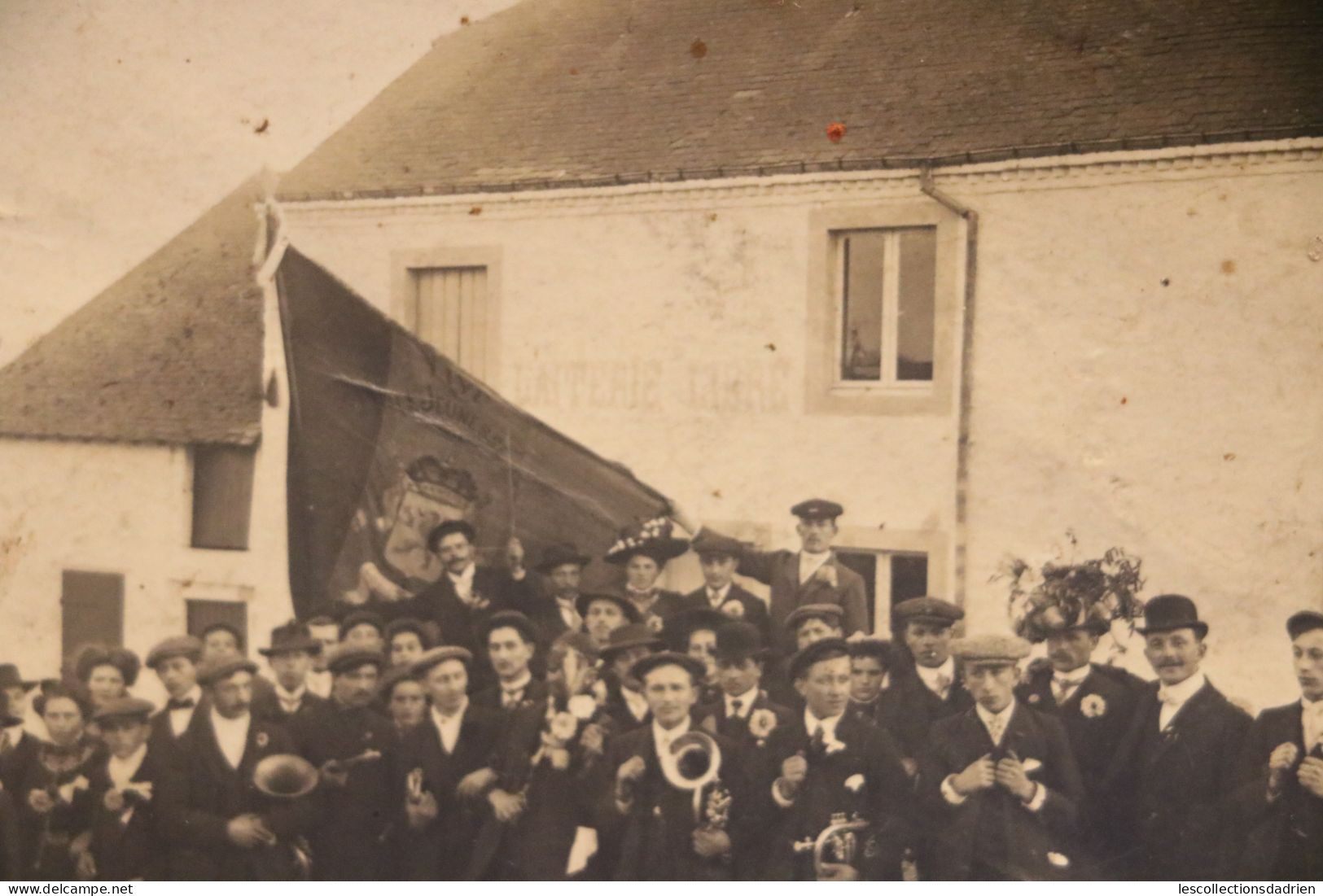 Carte postale ancienne Habay Habay-la-Neuve 1910  E. Gavroy - Souvenir de la danse des Courtes - Laiterie