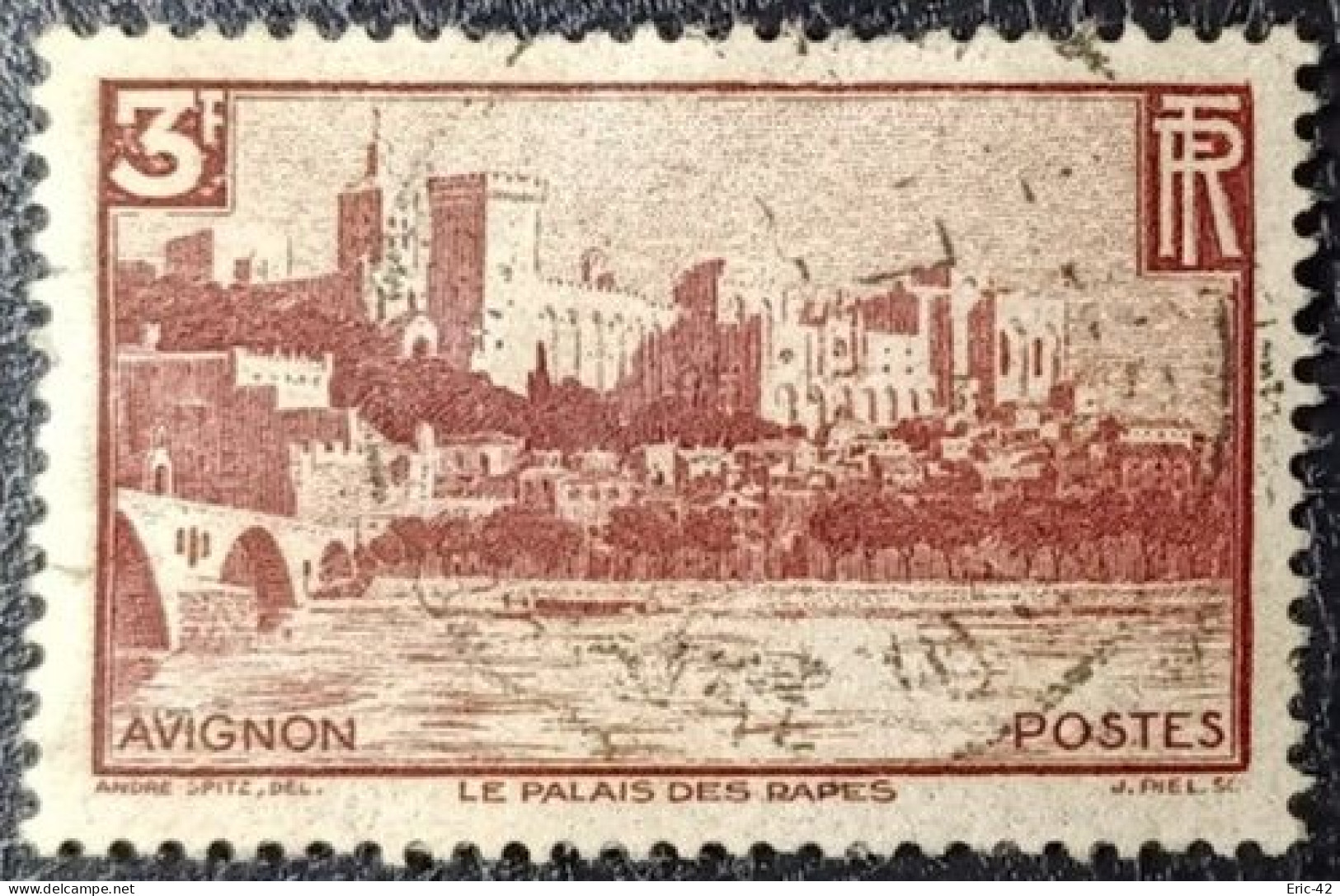 FRANCE Timbre Y&T N° 391. 3Fr AVIGNON. (USED) Bon Centrage.... - Used Stamps