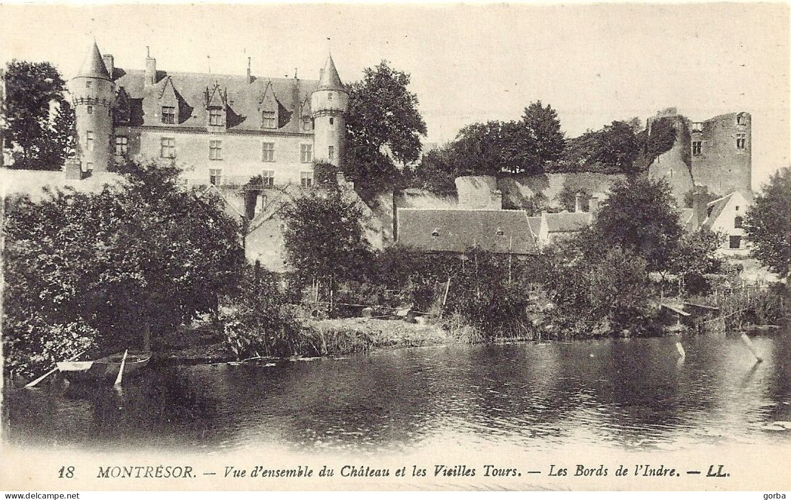 *CPA  - 37 - MONTRESOR - Le Château Et Les Vieilles Tours Au Bord De L'Indre - Montrésor