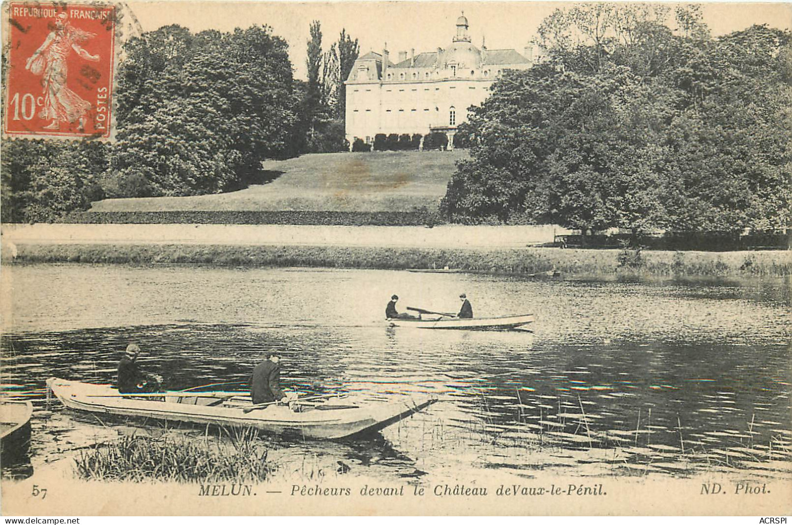 77    Seine Et Marne  Melun Pêcheurs Devant Le Château De Vaux Le Pénil      N° 49 \MN6016 - Melun