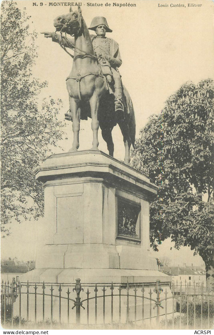 77  Seine Et Marne  Montereau Statue De Napoléon    N°38 \MN6019 - Montereau