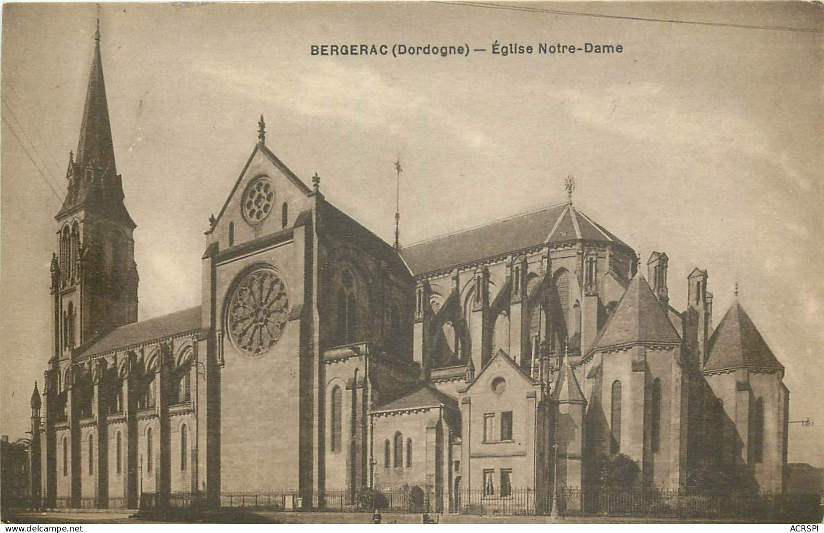 24 Dordogne   Bergerac église Notre Dame     N° 23 \MN6025 - Bergerac