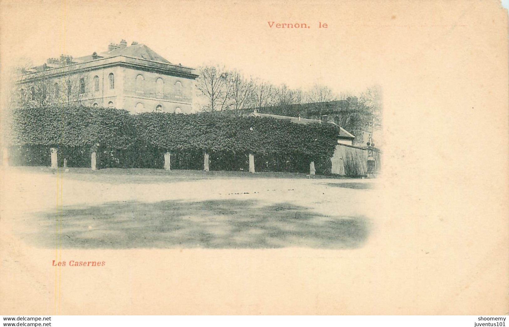 CPA Vernon-Les Casernes      L1919 - Vernon