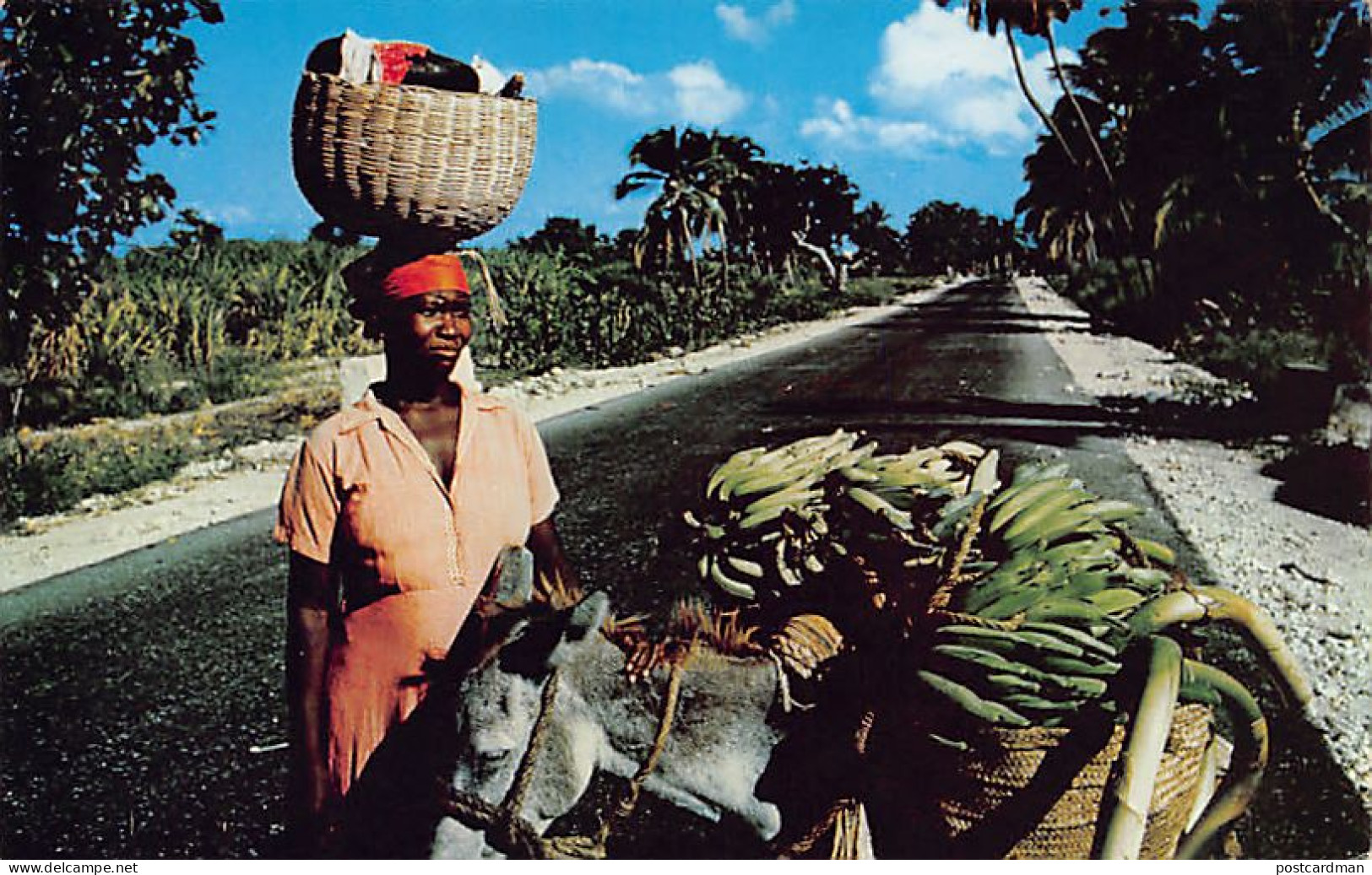 Haiti - Marketwoman, St. Marc Road - Publ. Byron Coroneos  - Haiti