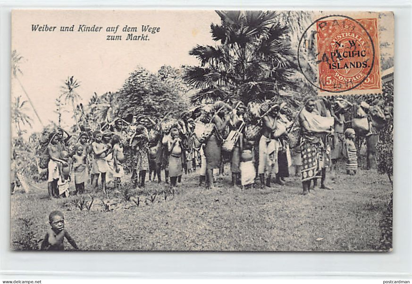Papua New Guinea - NEW BRITAIN (New Pomerania) - Women And Children On The Way T - Papouasie-Nouvelle-Guinée