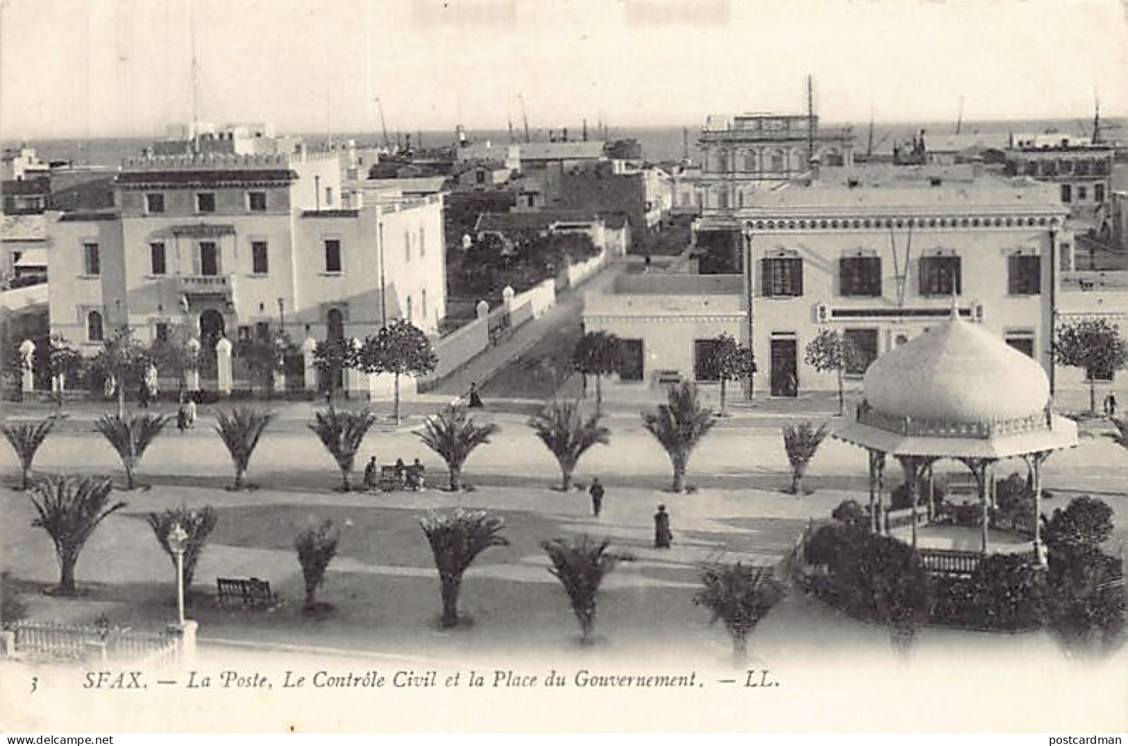 Tunisie - SFAX - La Poste, Le Contrôle Civil Et La Place Du Gouvernement - Ed. LL Lévy 3 - Tunesië