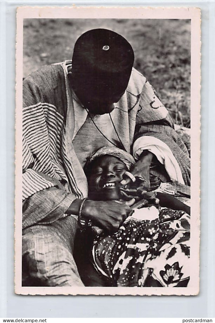Mali - Dentiste Taillant Les Dents à Coups De Burin - Ed. G. Labitte 105 - Mali
