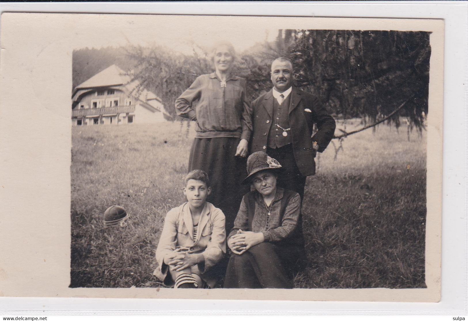 Famille, Ferme. Carte Privée.  Non Située - Fermes