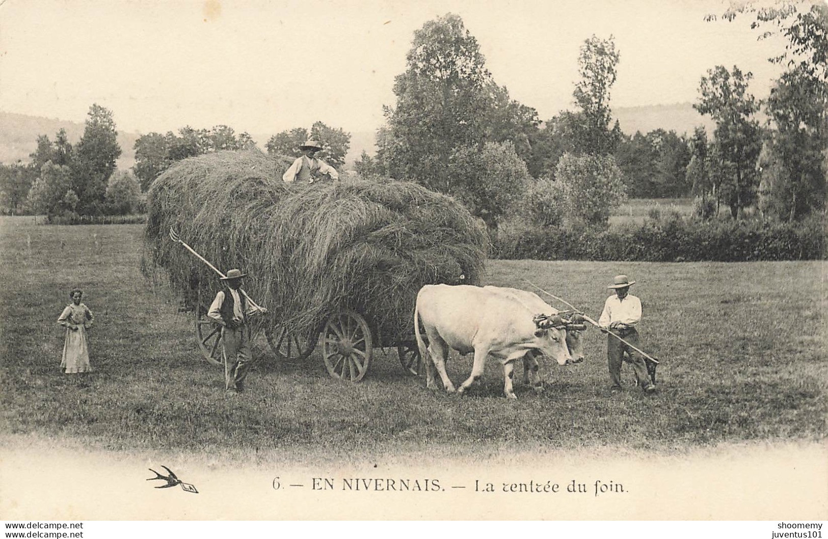 CPA En Nivernais-La Rentrée Du Foin-6      L2430 - Teams