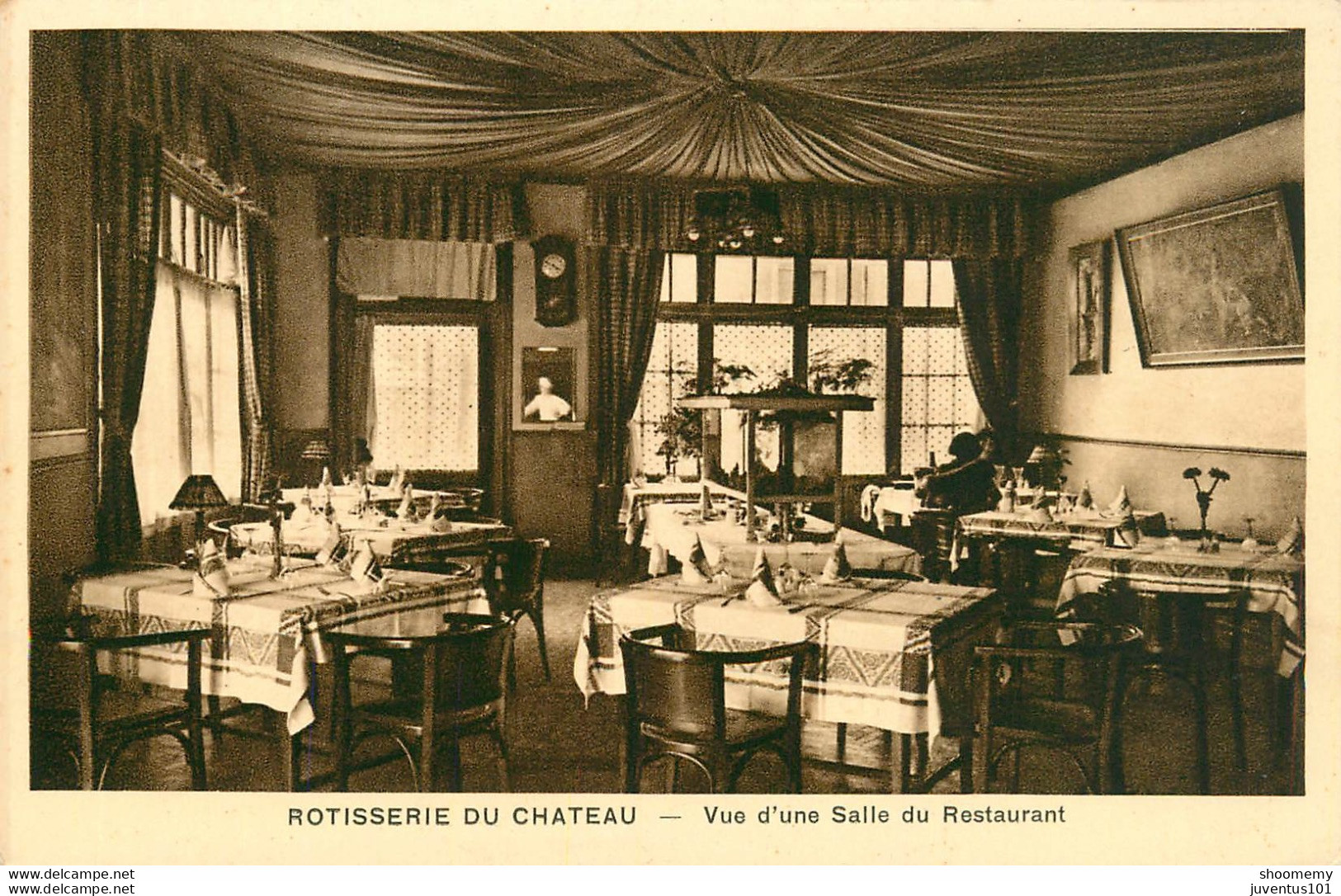 CPA Mulhouse Riedisheim-La Rotisserie Du Château-Vue D'une Salle Du Restaurant    L1934 - Mulhouse