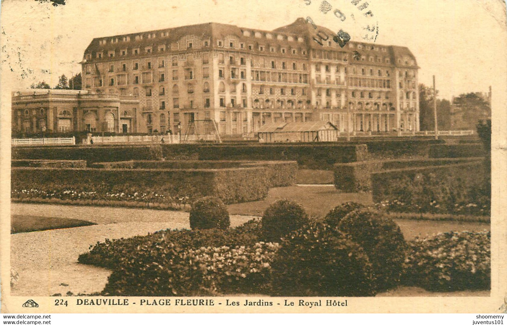 CPA Deauville-Les Jardins-Le Royal Hotel-224-Timbre          L1672 - Deauville