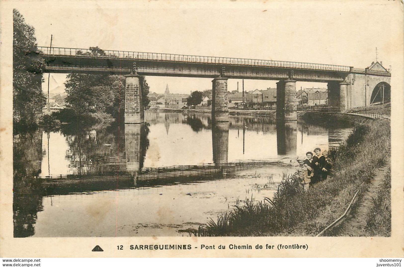 CPA Sarreguemines-Pont Du Chemin De Fer-Timbre    L1286 - Sarreguemines