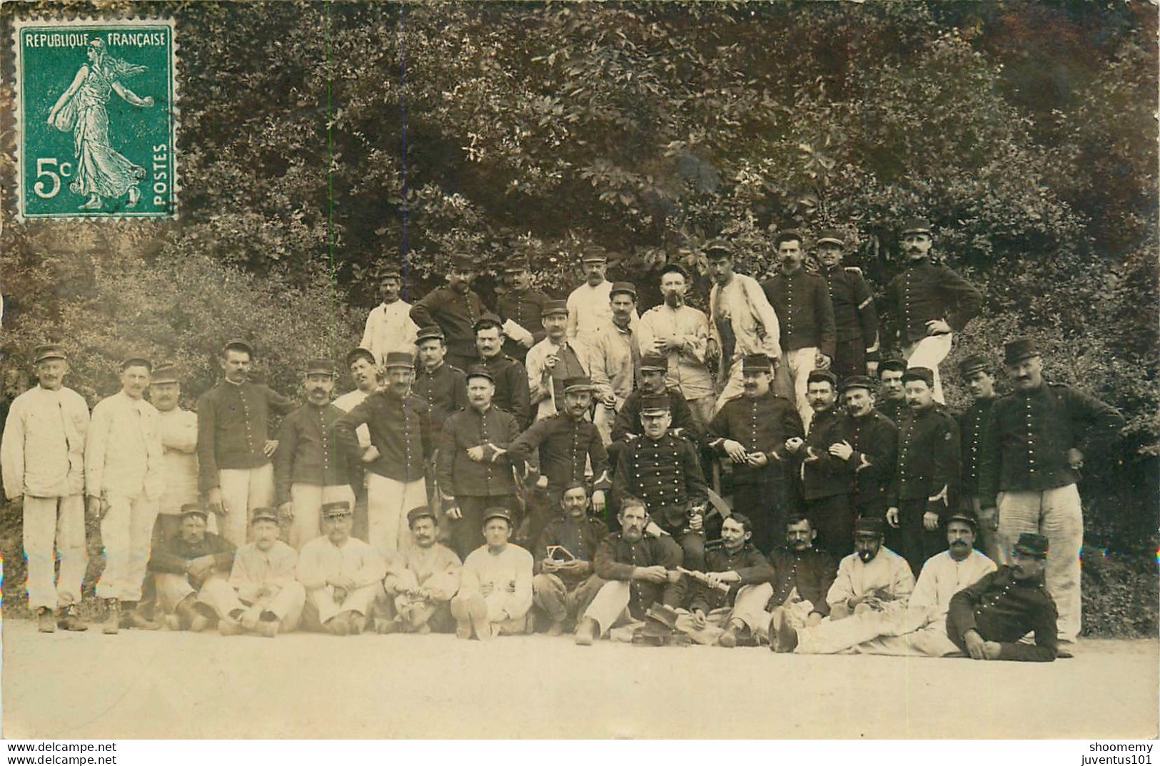 CPA Militaria-Troupe-Groupe De Soldats-Timbre-Postée à Cheroy   L1441 - Cheroy