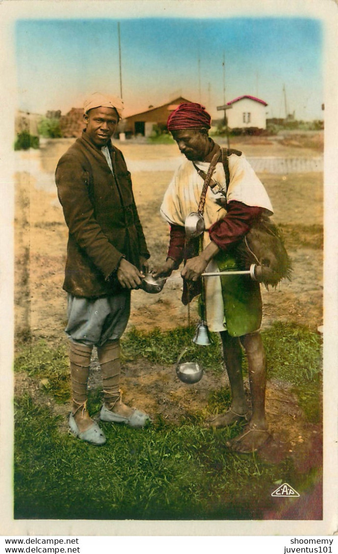 CPA Marchand D'eau Au Maroc    L1971 - Sonstige & Ohne Zuordnung