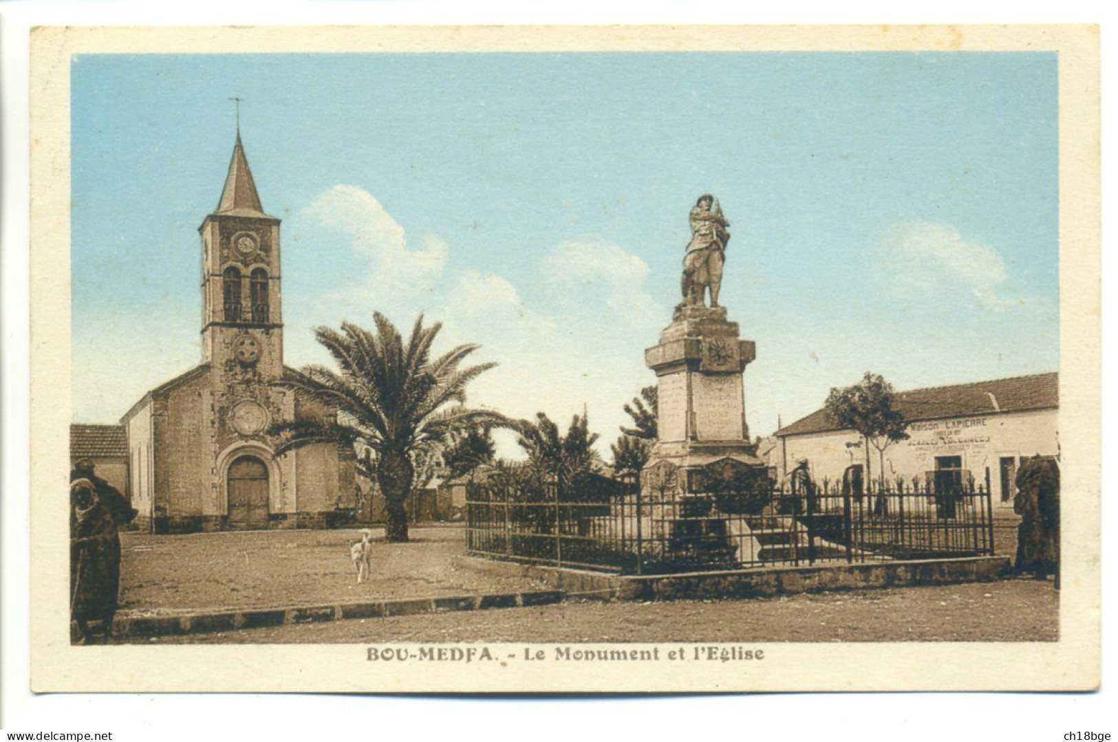 CPA Algérie BOU-MEDFA (BOUMEDFAA) - Le Monument Et L'Eglise - Peu Commune - Other & Unclassified