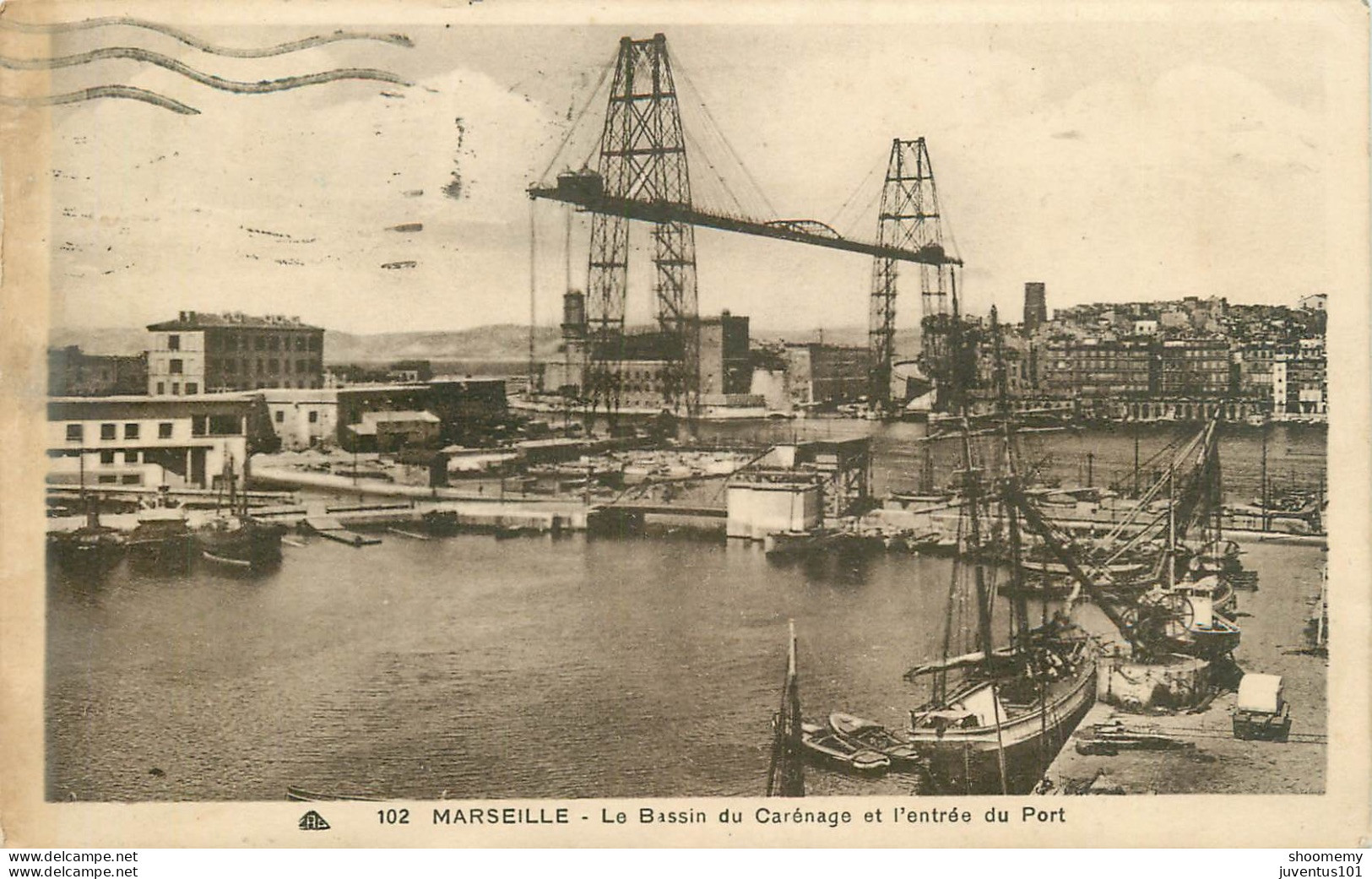 CPA Marseille-Le Bassin Du Carénage Et L'entrée Du Port-102-Timbre      L2174 - Expositions Coloniales 1906 - 1922