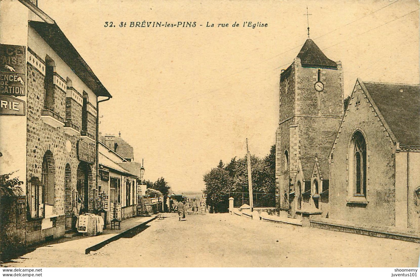 CPA Saint Brévin Les Pins-La Rue De L'église     L1518 - Saint-Brevin-les-Pins