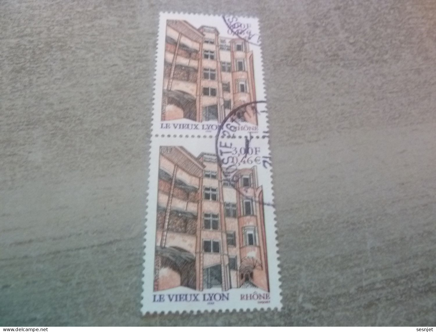 Le Vieux-Lyon - Les Traboules - 3f. (0.46 €) - Yt 3390 - Multicolore - Double Oblitérés - Année 2001 - - Oblitérés