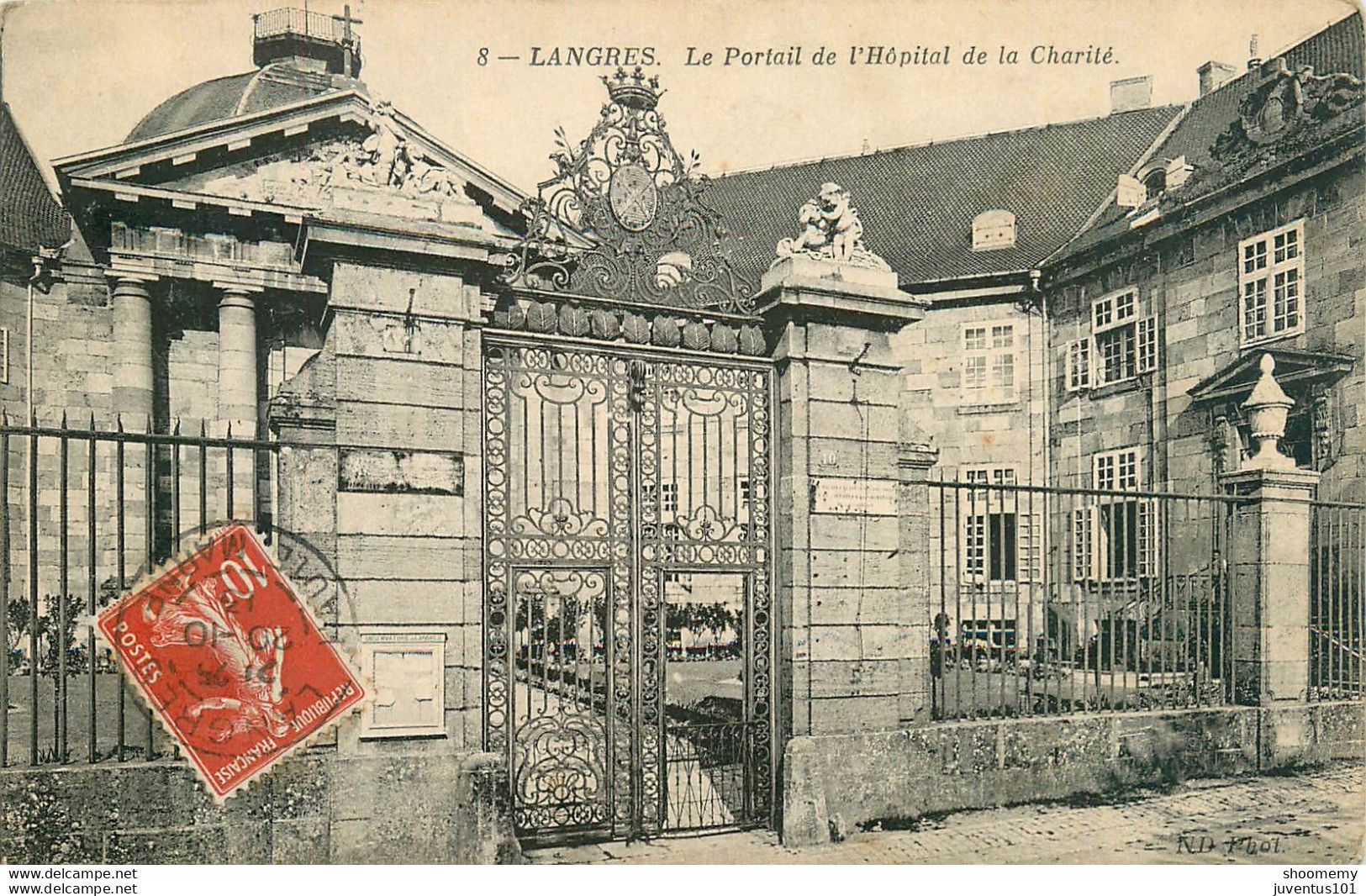 CPA Langres-Le Portail De L'hôpital De La Charité-Timbre   L1361 - Langres