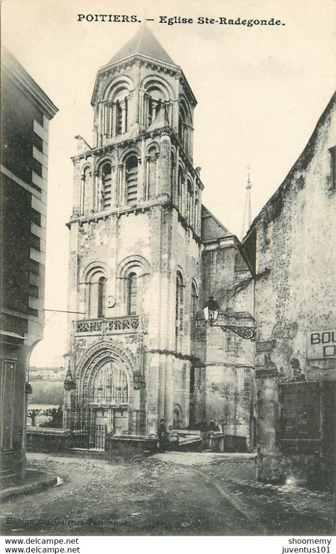 CPA Poitiers-Eglise Ste Radegonde     L1597 - Poitiers