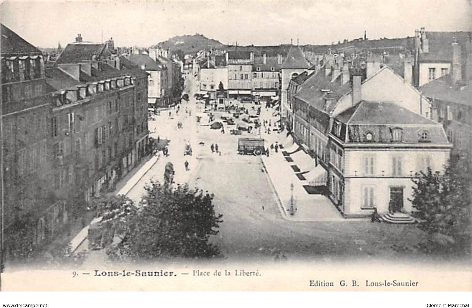 LONS LE SAUNIER - Place De La Liberté - Très Bon état - Lons Le Saunier