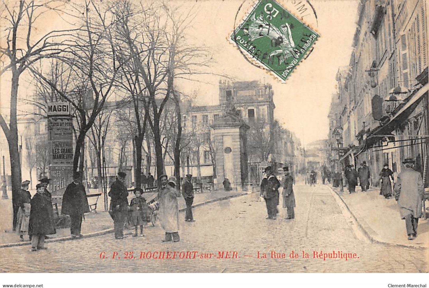 ROCHEFORT SUR MER - La Rue De La République - Très Bon état - Rochefort