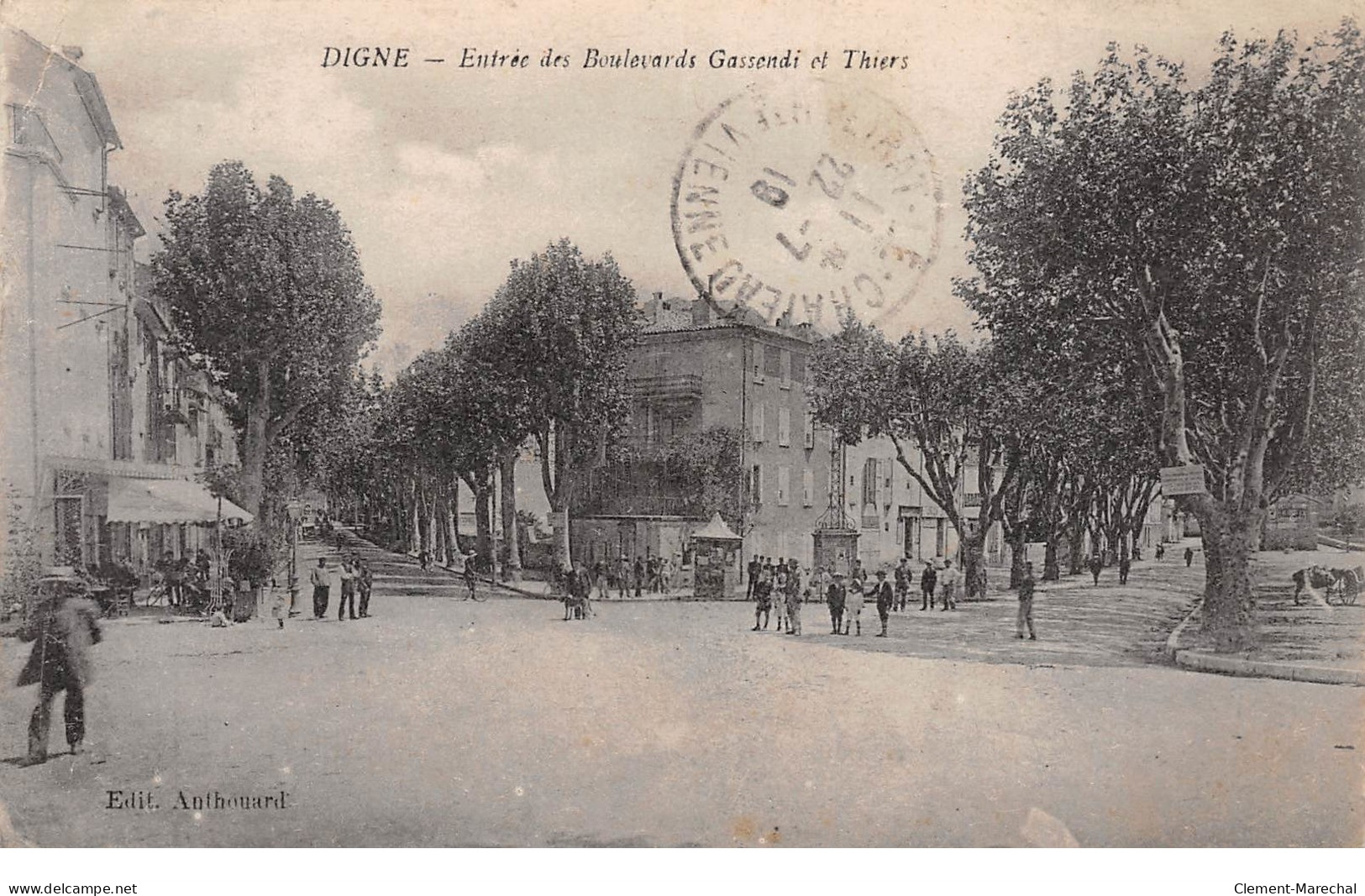 DIGNE - Entrée Des Boulevards Gassendi Et Thiers - Très Bon état - Digne