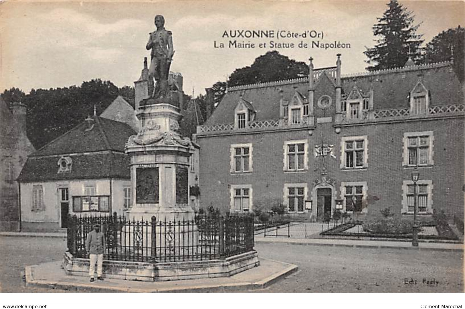 AUXONNE - La Mairie Et Statue De Napoléon - Très Bon état - Auxonne