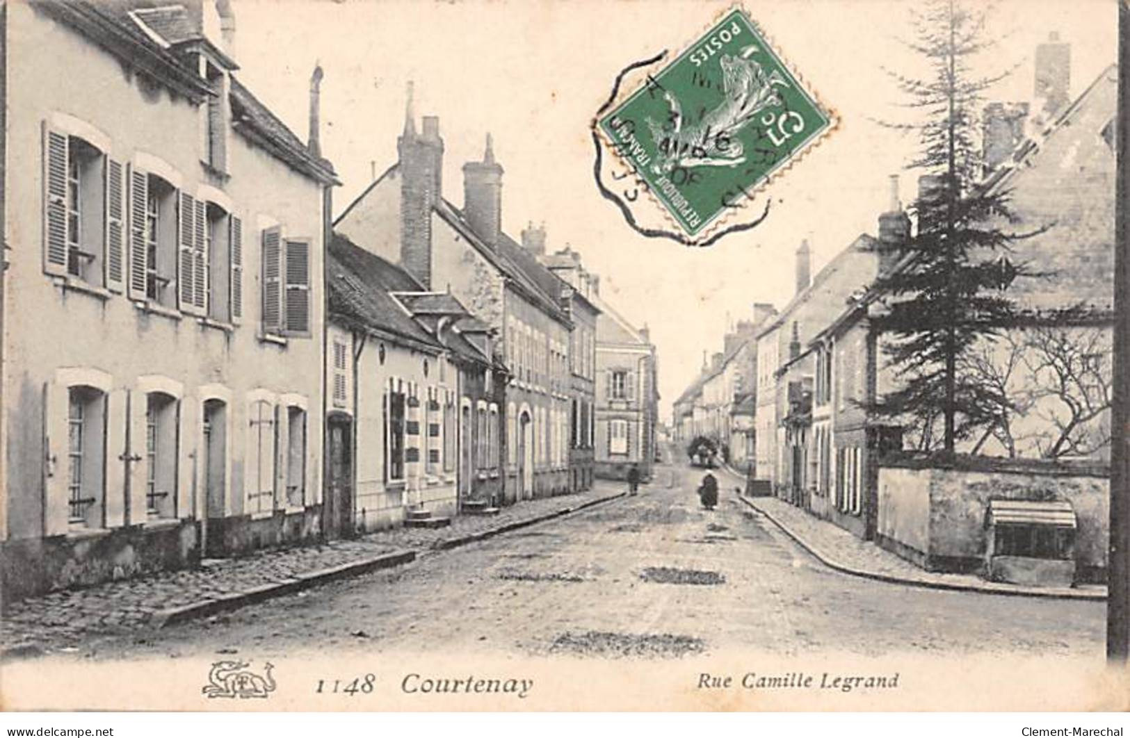 COURTENAY - Rue Camille Legrand - Très Bon état - Courtenay
