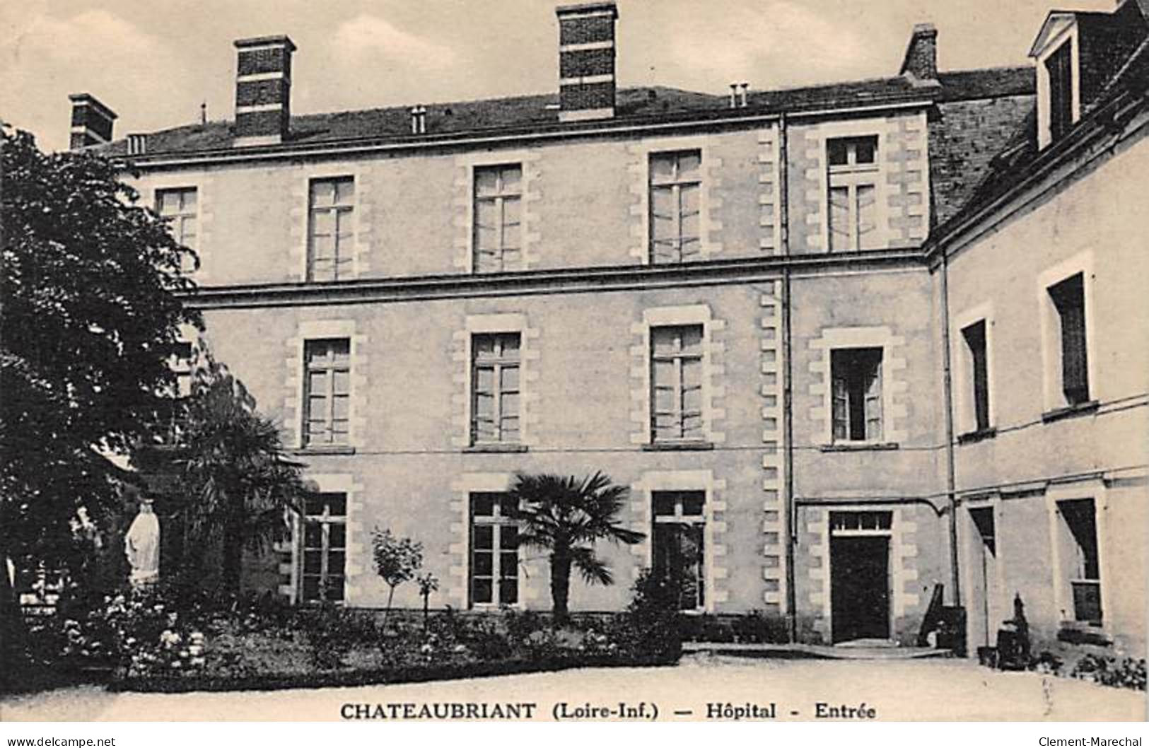 CHATEAUBRIANT - Hôpital - Entrée - Très Bon état - Châteaubriant