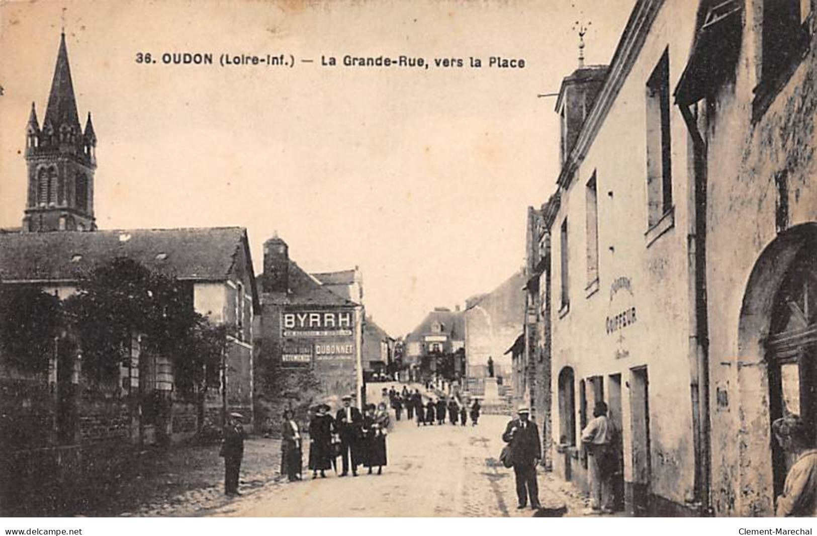 OUDON - La Grande Rue, Vers La Place - Très Bon état - Oudon