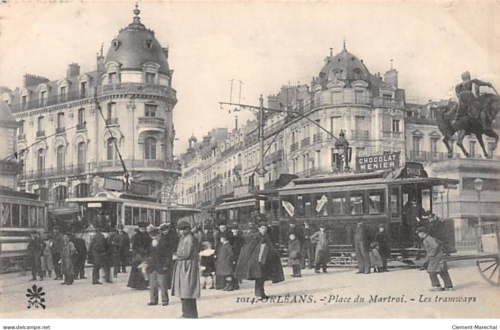 ORLEANS - Place Du Martroi - Les Tramways - Très Bon état - Orleans