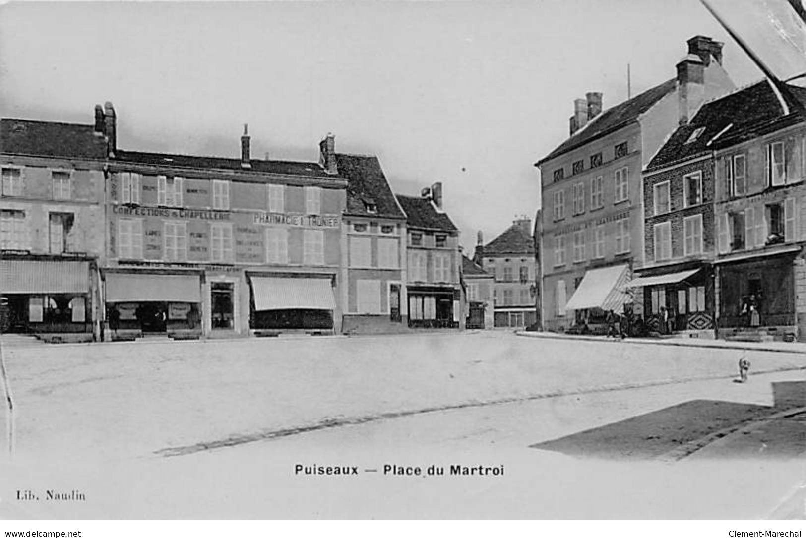 PUISEAUX - Place Du Martroi - état - Puiseaux