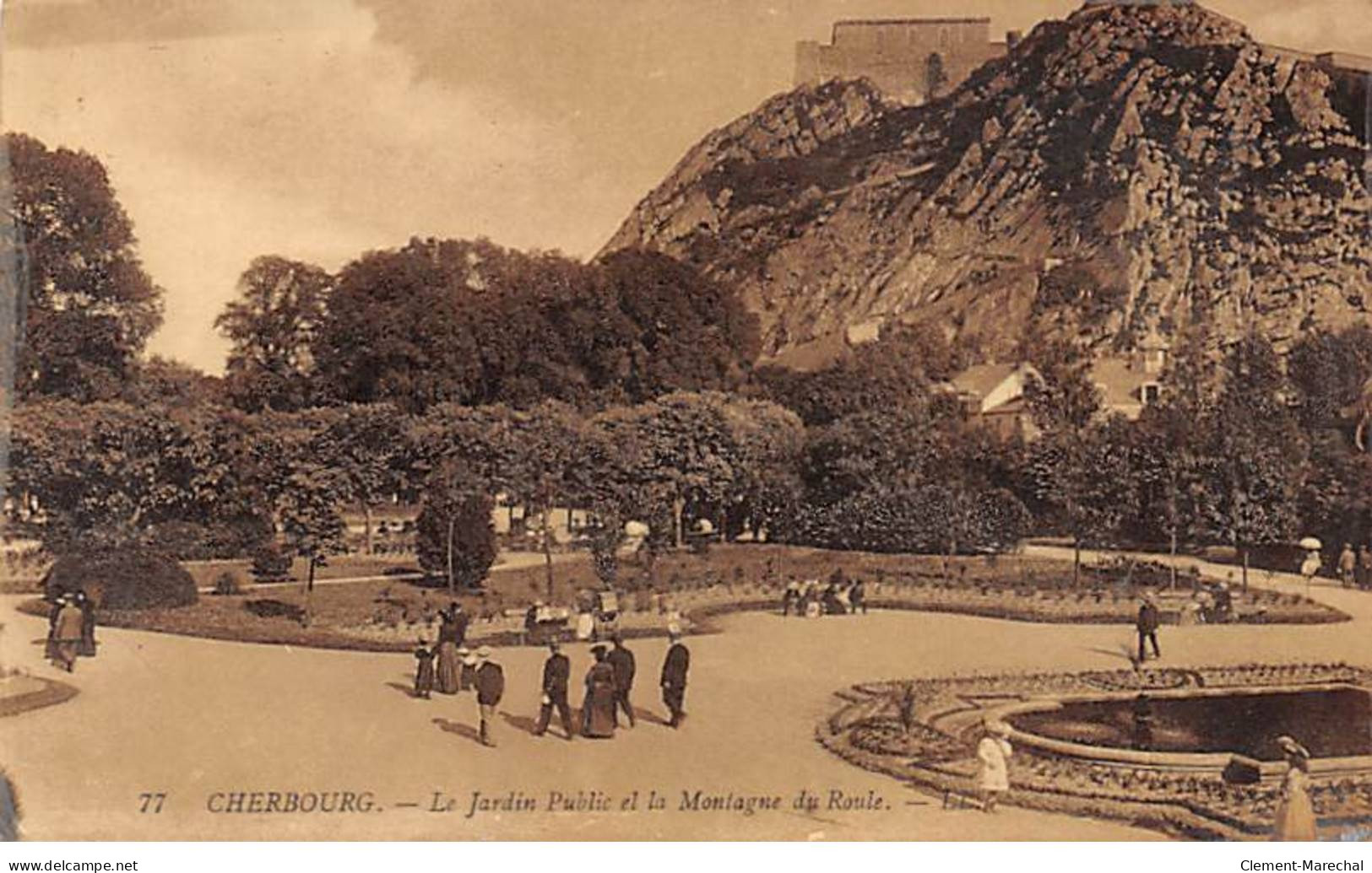 CHERBOURG - Le Jardin Public Et La Montagne Du Roule - Très Bon état - Cherbourg