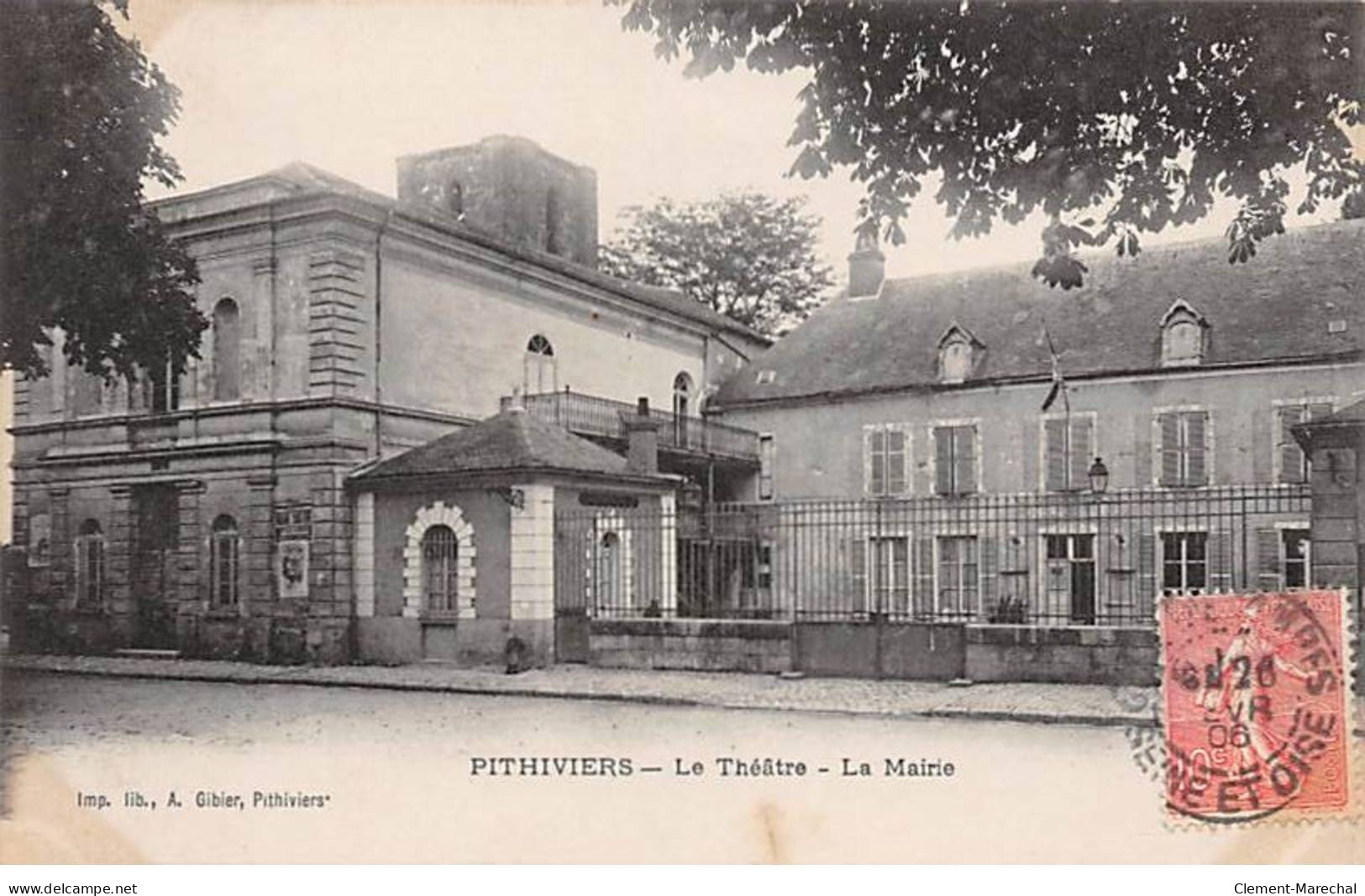 PITHIVIERS - Le Théâtre - La Mairie - Très Bon état - Pithiviers